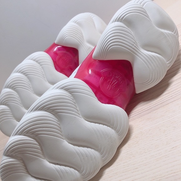 Moncler sneakers - Picture 5 of 8